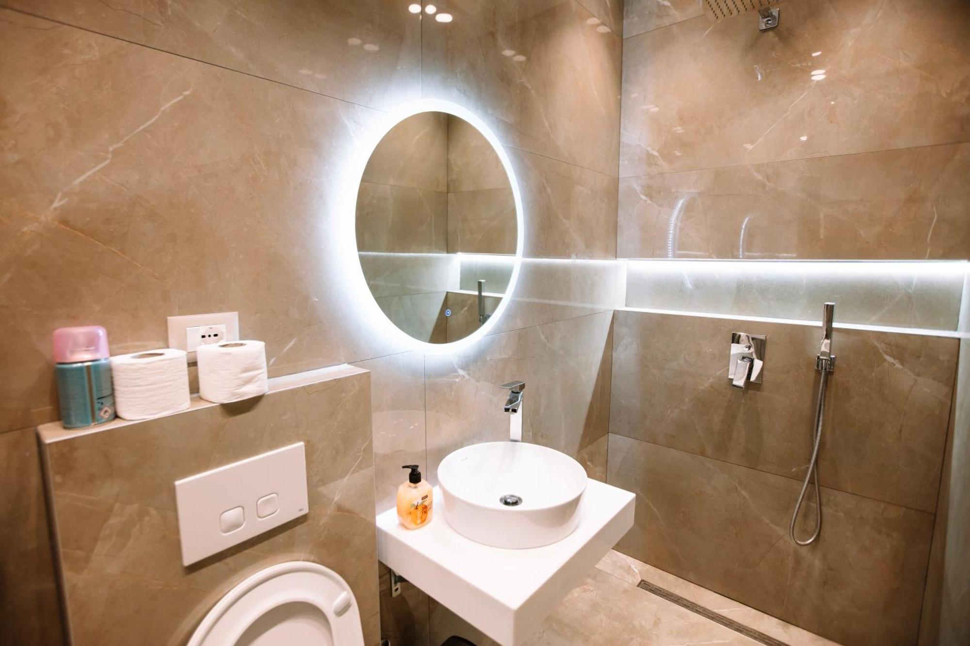 Barrikada Str Modern Apartments - The Nest ติรานา ภายนอก รูปภาพ