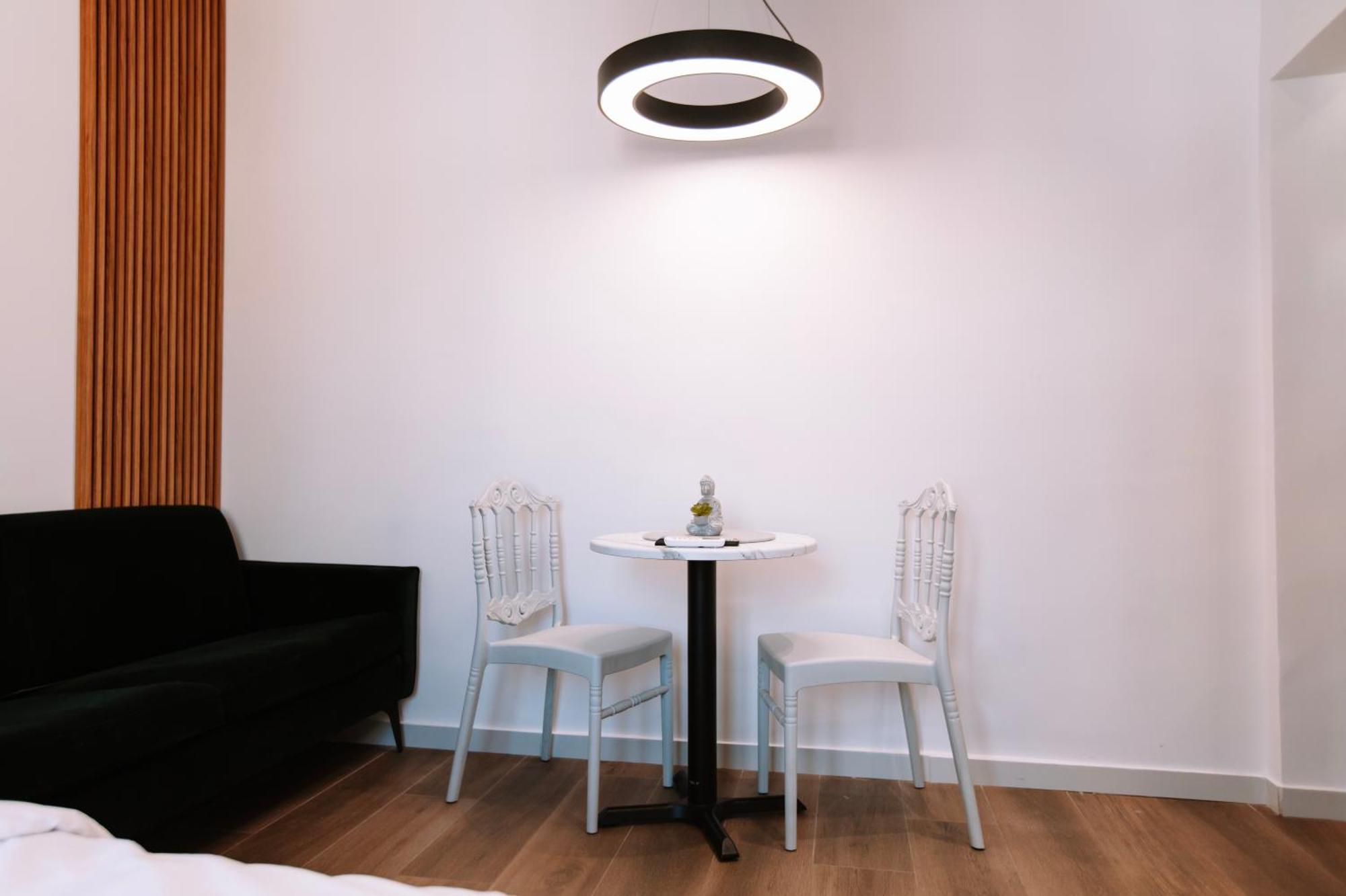 Barrikada Str Modern Apartments - The Nest ติรานา ภายนอก รูปภาพ